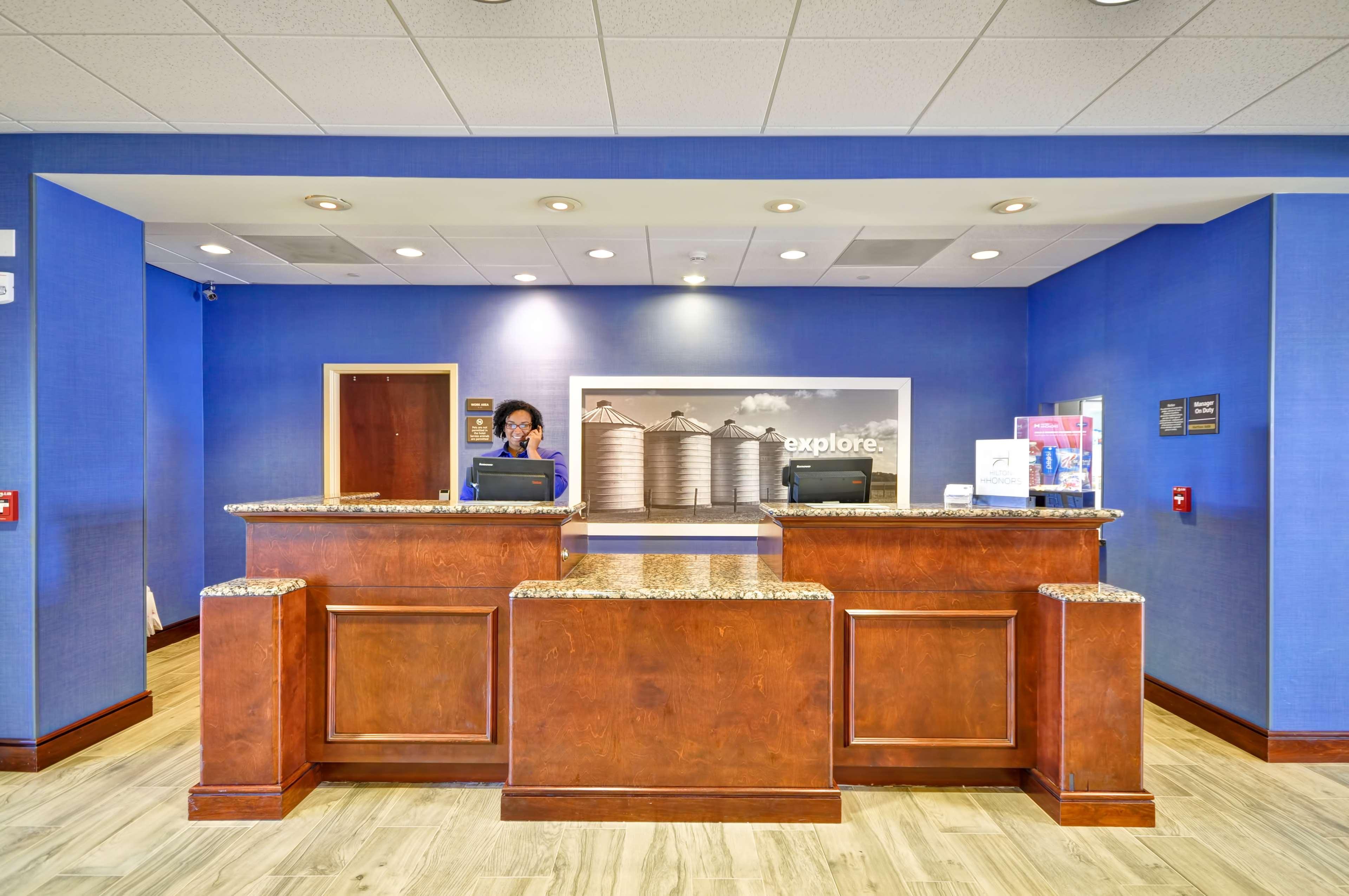 Hampton Inn And Suites Fredericksburg Dış mekan fotoğraf