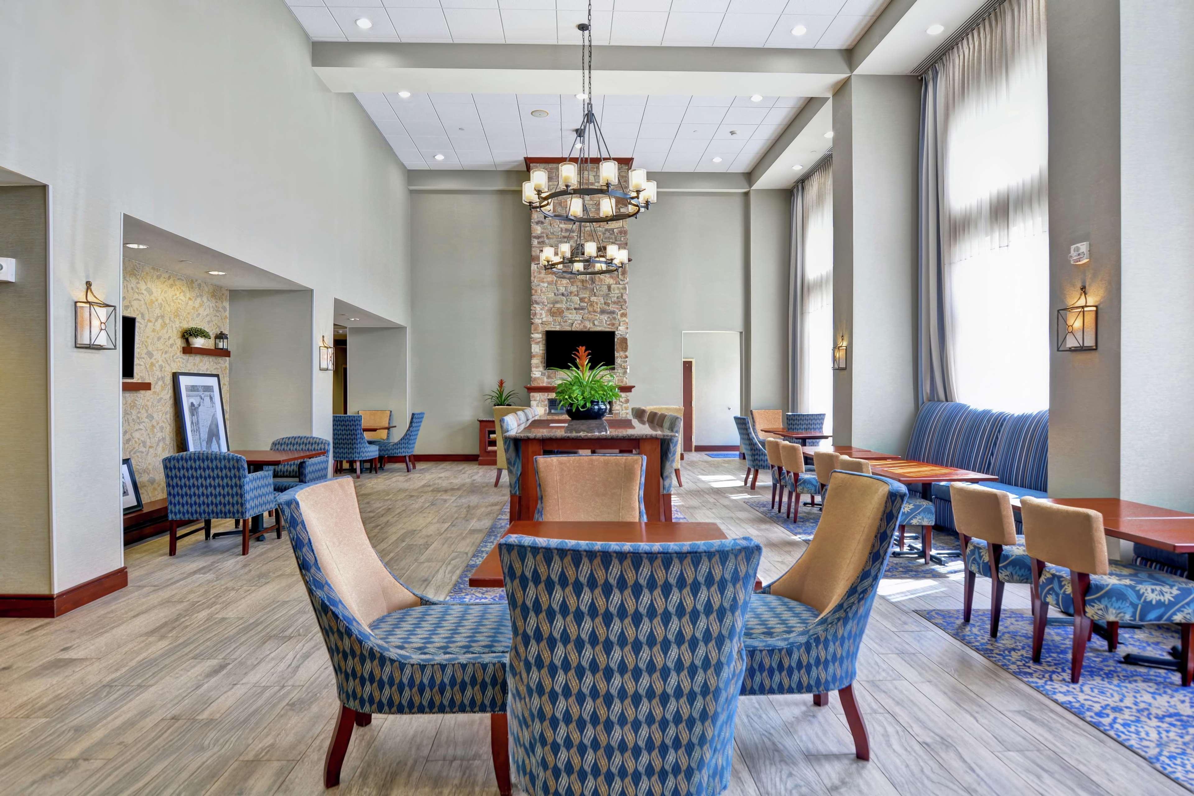 Hampton Inn And Suites Fredericksburg Dış mekan fotoğraf