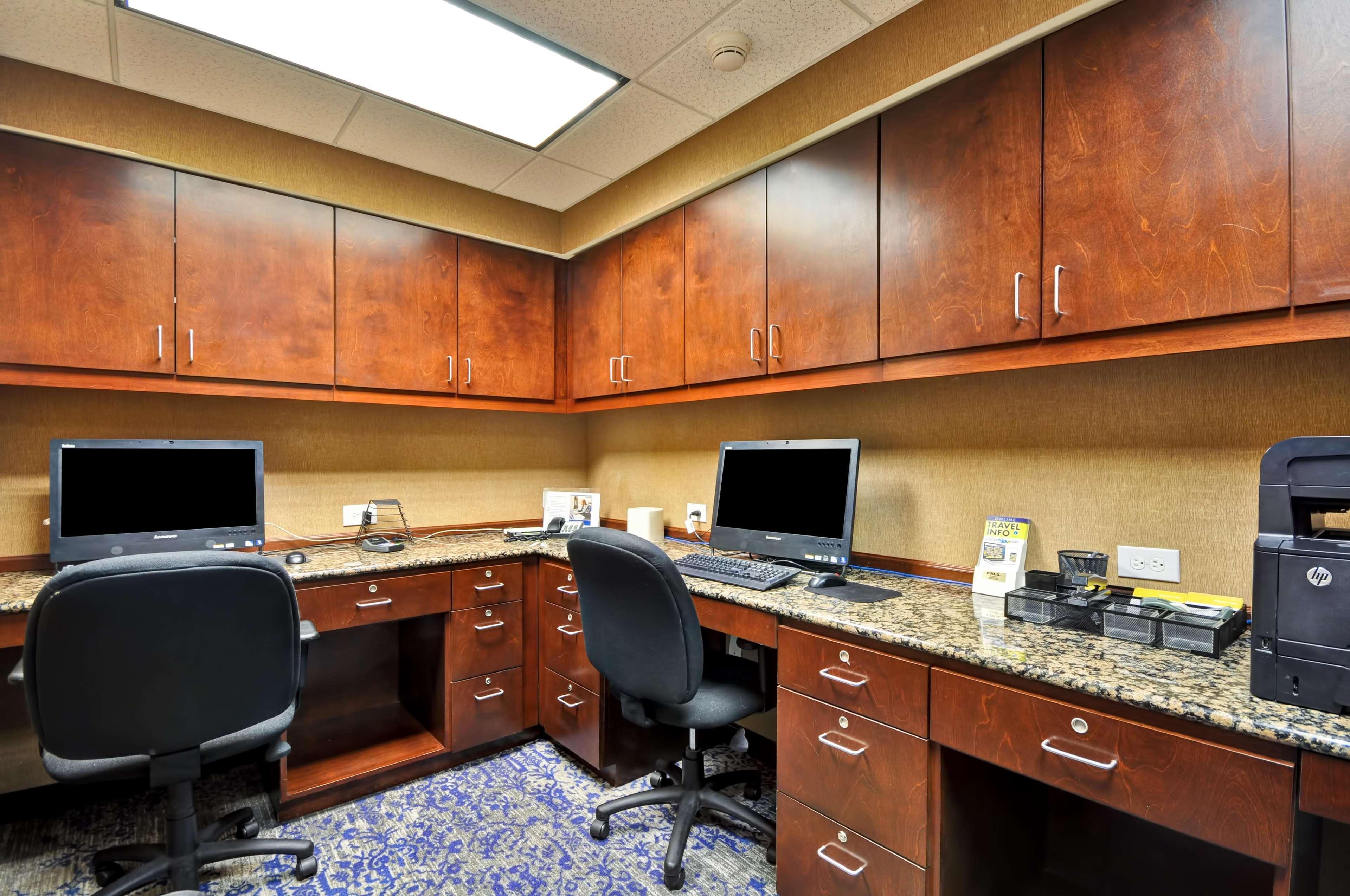 Hampton Inn And Suites Fredericksburg Dış mekan fotoğraf