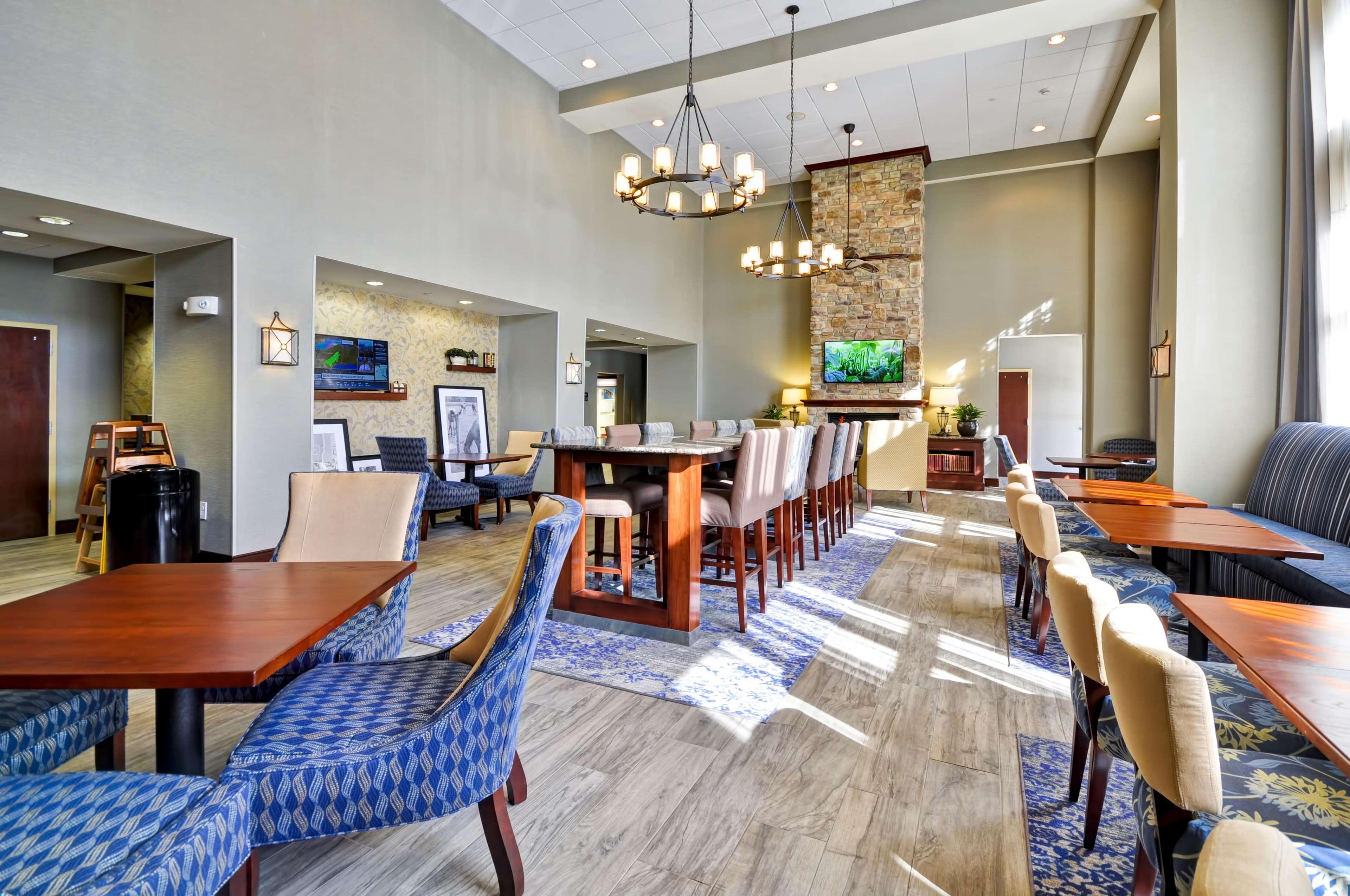 Hampton Inn And Suites Fredericksburg Dış mekan fotoğraf
