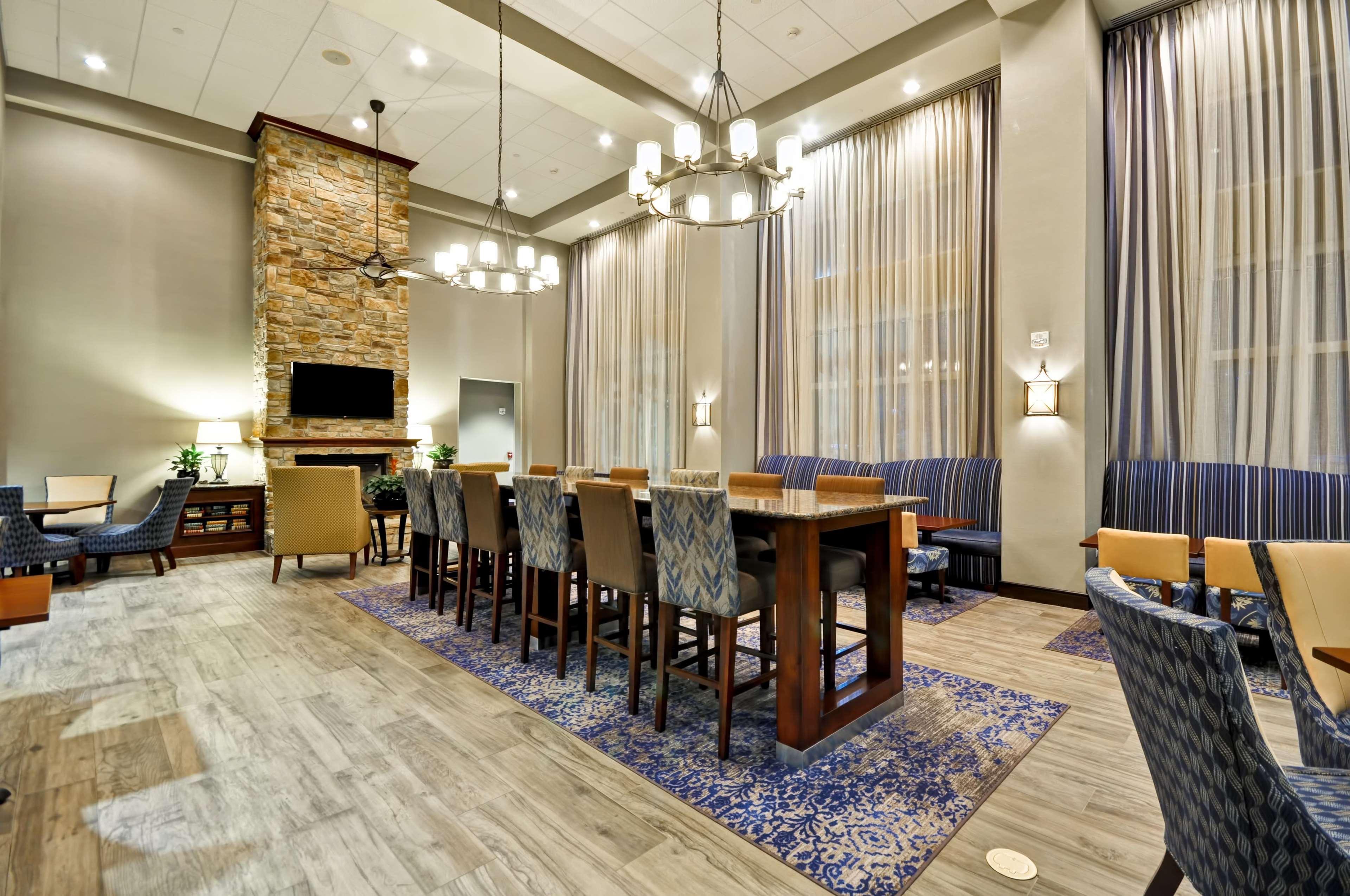 Hampton Inn And Suites Fredericksburg Dış mekan fotoğraf