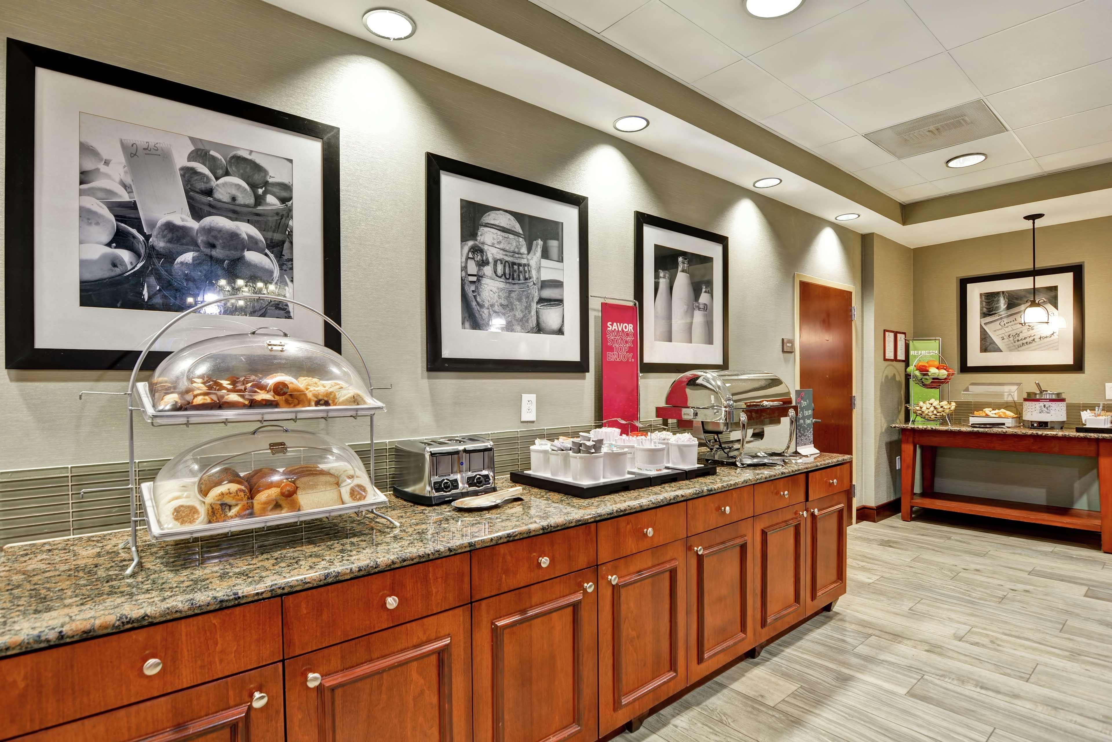 Hampton Inn And Suites Fredericksburg Dış mekan fotoğraf