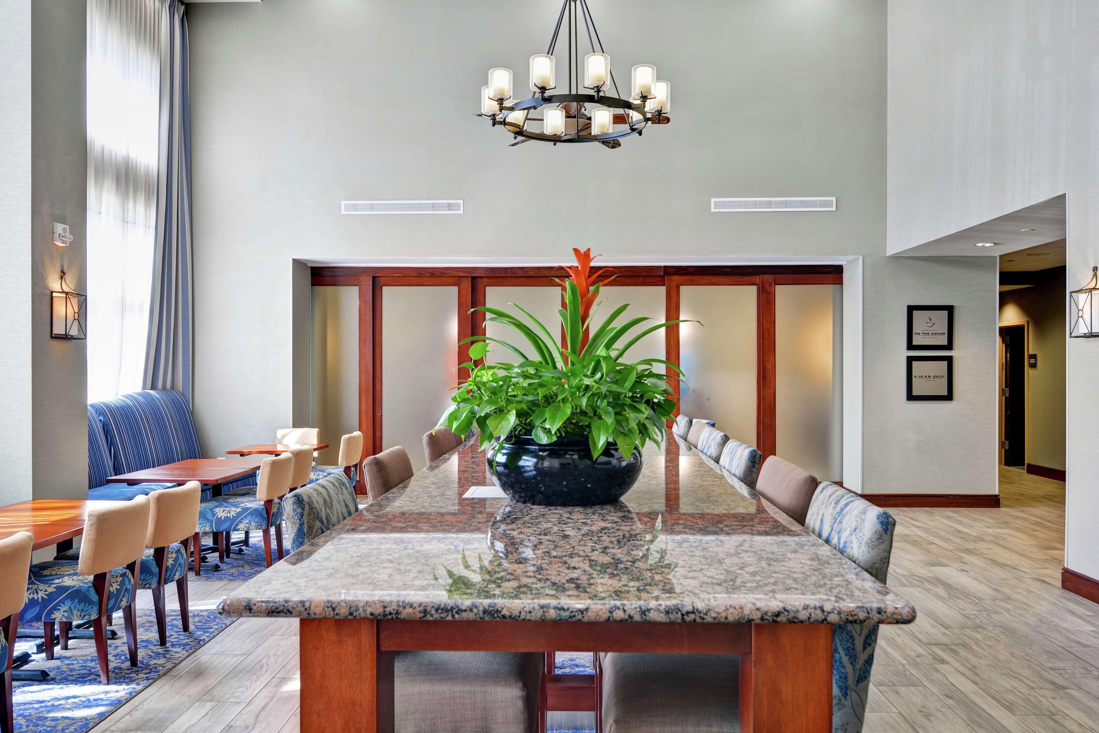 Hampton Inn And Suites Fredericksburg Dış mekan fotoğraf