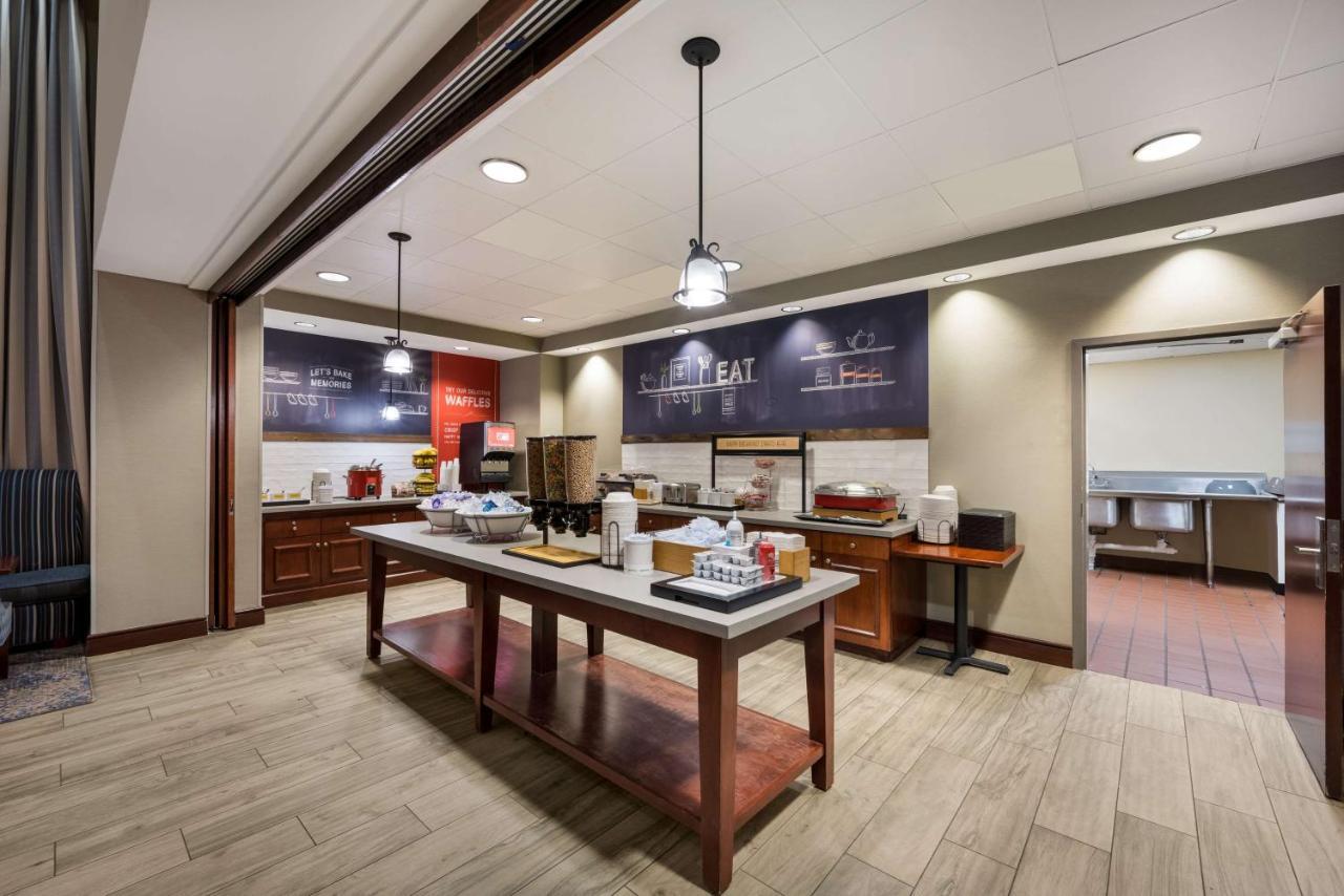 Hampton Inn And Suites Fredericksburg Dış mekan fotoğraf